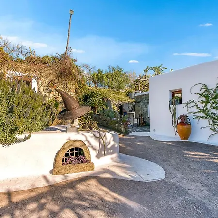 Ravino Secret Retreat